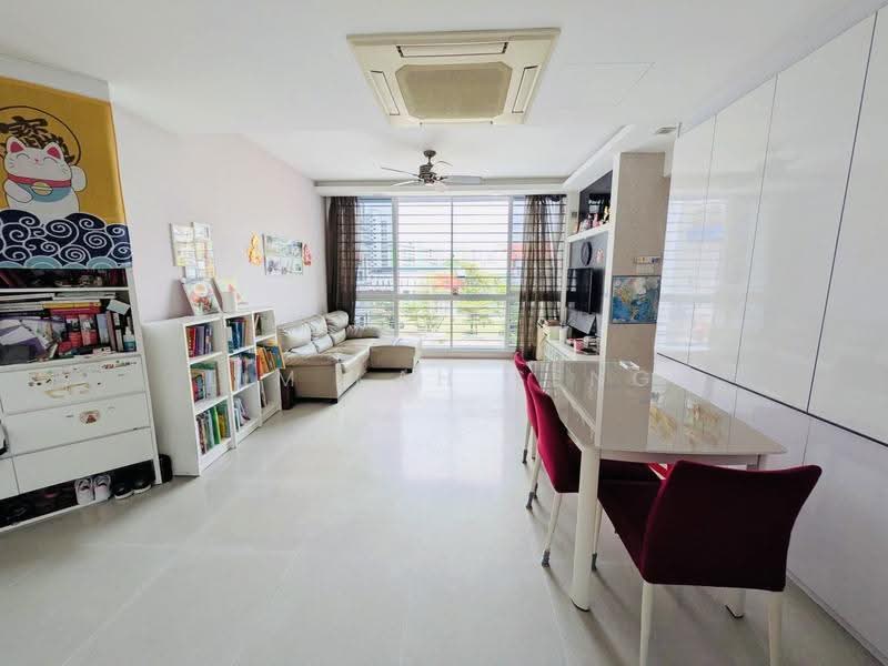 Nuovo, 25 Ang Mo Kio Avenue 9, Ang Mo Kio / Bishan / Thomson, 3 Bedrooms, 1,119 sqft, Condominium For Sale, by Lim Kah Seng, 500269608 - Living Room - PropertyGuru.com.sg
