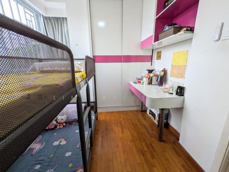Nuovo, 25 Ang Mo Kio Avenue 9, Ang Mo Kio / Bishan / Thomson, 3 Bedrooms, 1,119 sqft, Condominium For Sale, by Lim Kah Seng, 500269608 - Bedroom - PropertyGuru.com.sg