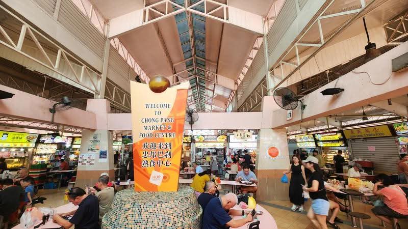 138 Yishun Ring Road, 138 Yishun Ring Road, Sembawang / Yishun, 2 Bedrooms, 732 sqft, HDB Flat For Sale, by Thomas Ang, 500269617 - Wet Market with plenty affordable food - PropertyGuru.com.sg