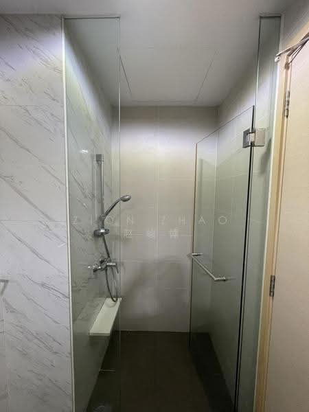 The Luxurie, 17 Compassvale Road, Hougang / Punggol / Sengkang, 2 Bedrooms, 732 sqft, Condominium For Sale, by Zion Zhao 赵峻慷, 500269620 - Bathroom - PropertyGuru.com.sg