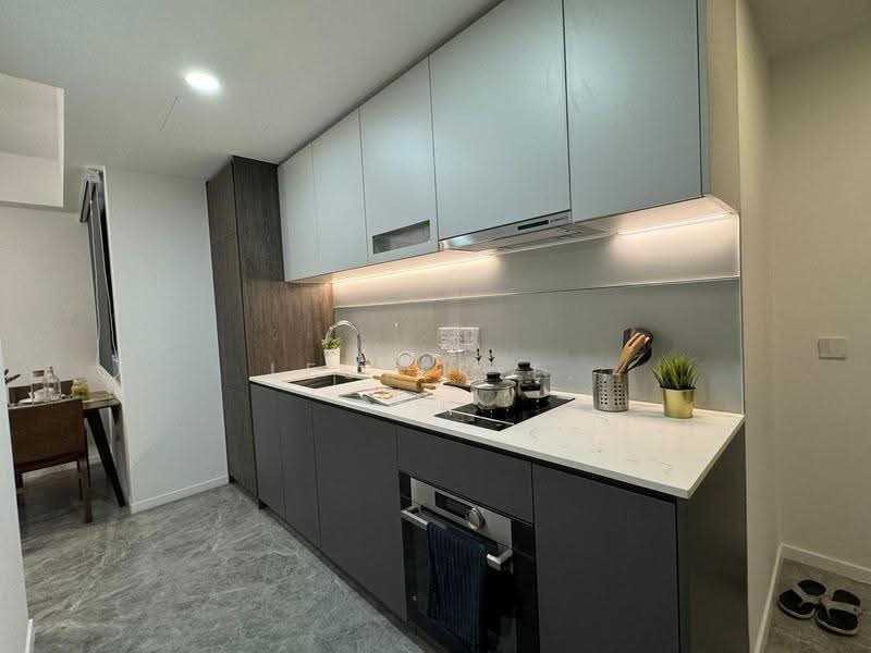 The M, 36 Middle Road, Beach Road / Bugis / Rochor, 2 Bedrooms, 667 sqft, Condominium For Rent, by Lester T., 500269622 - Kitchen - PropertyGuru.com.sg