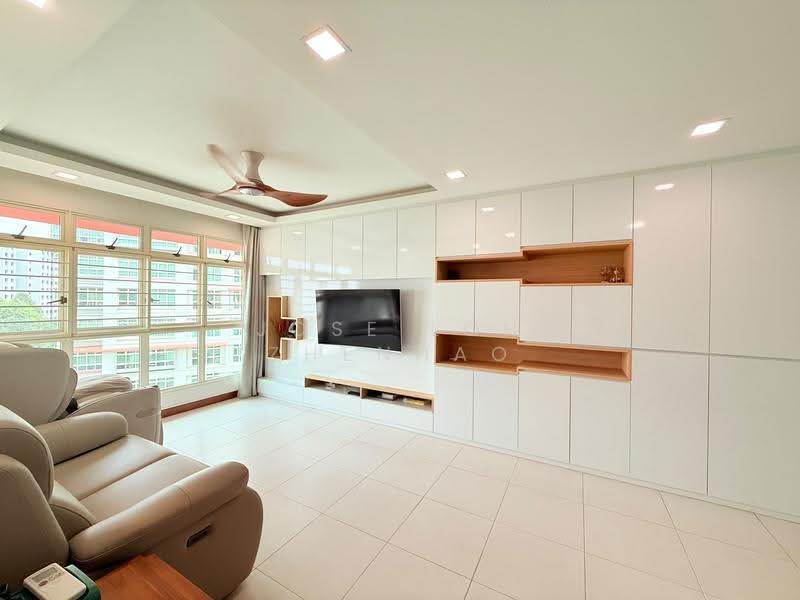 212C Compassvale Drive, 212C Compassvale Drive, Hougang / Punggol / Sengkang, 3 Bedrooms, 1,055 sqft, HDB Flat For Sale, by Jose Loh Zhenhao, 500269626 - Living Room - PropertyGuru.com.sg