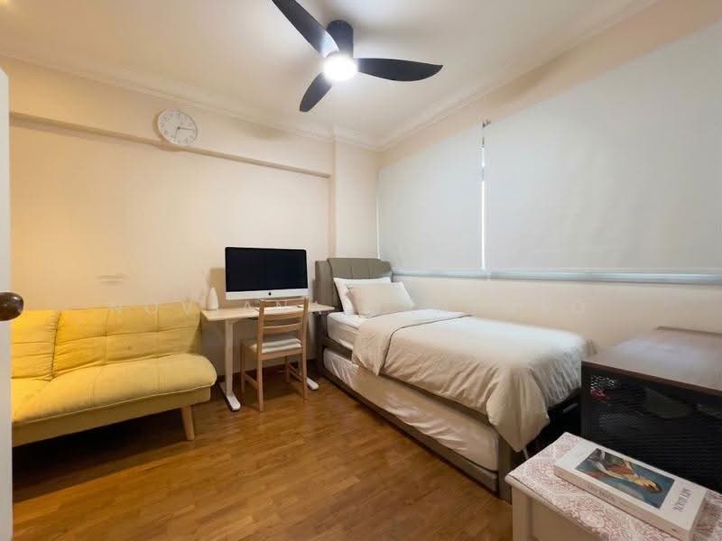 Aquarius By The Park, 5 Bedok Reservoir View, Bedok / Upper East Coast, 3 Bedrooms, 1,432 sqft, Condominium For Sale, by Noviana Santoso, 500269644 - Bedroom - PropertyGuru.com.sg