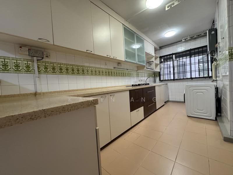 492D Tampines Street 45, 492D Tampines Street 45, Pasir Ris / Tampines, 4 Bedrooms, 1,335 sqft, HDB Flat For Sale, by Karen Ang, 500269654 - Kitchen - PropertyGuru.com.sg