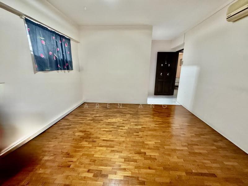 492D Tampines Street 45, 492D Tampines Street 45, Pasir Ris / Tampines, 4 Bedrooms, 1,335 sqft, HDB Flat For Sale, by Karen Ang, 500269654 - Master - PropertyGuru.com.sg