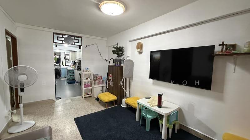 112 Ho Ching Road, 112 Ho Ching Road, Boon Lay / Jurong / Tuas, 2 Bedrooms, 732 sqft, HDB Flat For Sale, by Brian Hafiz Koh, 500269655 - Living Room - PropertyGuru.com.sg