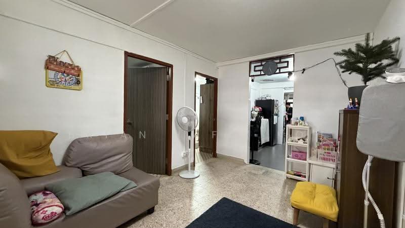 112 Ho Ching Road, 112 Ho Ching Road, Boon Lay / Jurong / Tuas, 2 Bedrooms, 732 sqft, HDB Flat For Sale, by Brian Hafiz Koh, 500269655 - Living Room - PropertyGuru.com.sg