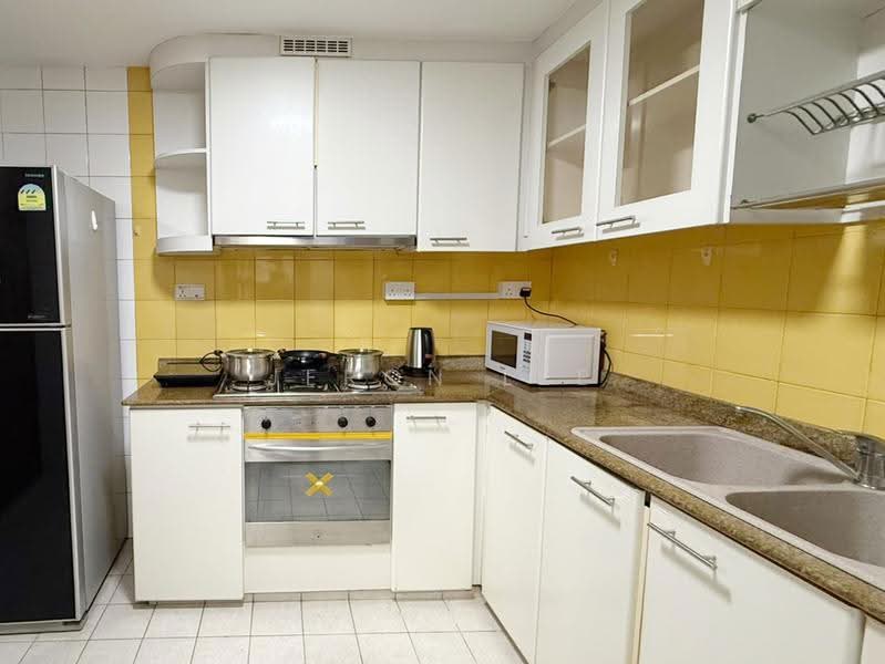 Emerald Park, 6 Indus Road, Alexandra / Commonwealth, Room Rental, 165 sqft, Condominium For Rent, by Jeron Lee, 500269660 - Kitchen - PropertyGuru.com.sg