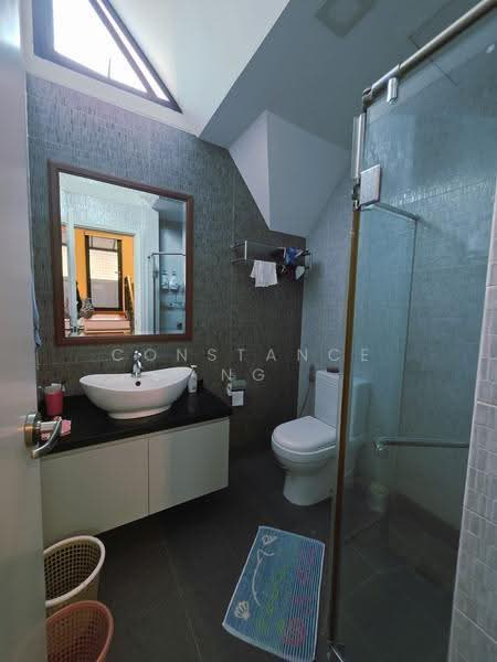 The Springfield, Chempaka Kuning Link, Bedok / Upper East Coast, 4 Bedrooms, 2,723 sqft, Terraced House For Sale, by Constance Ng, 500269663 - Bathroom - PropertyGuru.com.sg