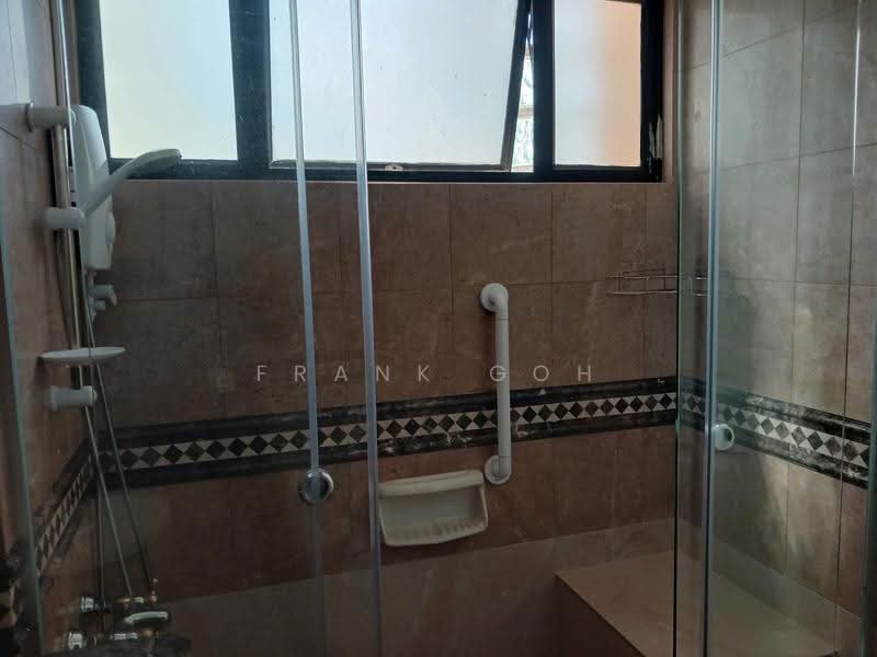 Dover Parkview, 32 Dover Rise, Buona Vista / West Coast / Clementi New Town, 3 Bedrooms, 1,249 sqft, Condominium For Sale, by Frank Goh, 500269666 - Bathroom - PropertyGuru.com.sg