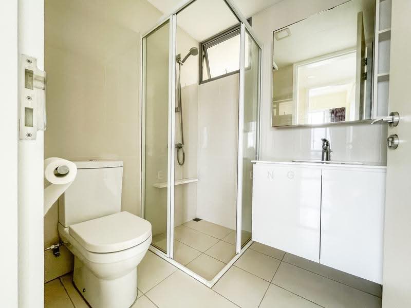 Bedok Residences, 14 Bedok North Drive, Bedok / Upper East Coast, 2 Bedrooms, 743 sqft, Condominium For Rent, by Sheena Heng, 500269678 - Bathroom - PropertyGuru.com.sg