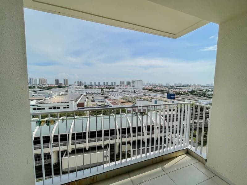 Bedok Residences, 14 Bedok North Drive, Bedok / Upper East Coast, 2 Bedrooms, 743 sqft, Condominium For Rent, by Sheena Heng, 500269678 - Balcony - PropertyGuru.com.sg