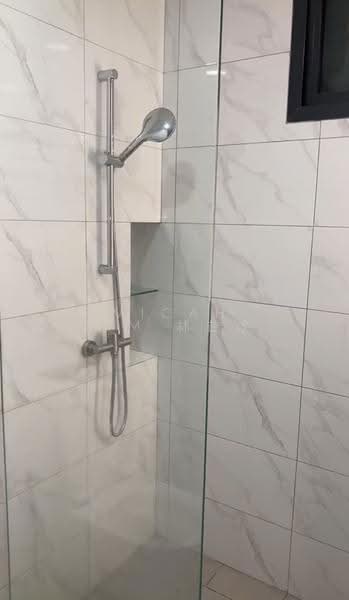 18 Kim Keat Road Master Bedroom Furnished With Attached Bathroom For Rent, 18 Kim Keat Road, Balestier / Toa Payoh, Room Rental, 100 sqft, Shophouse For Rent, by Micah Lim 林益才, 500269684 - Bathroom - PropertyGuru.com.sg