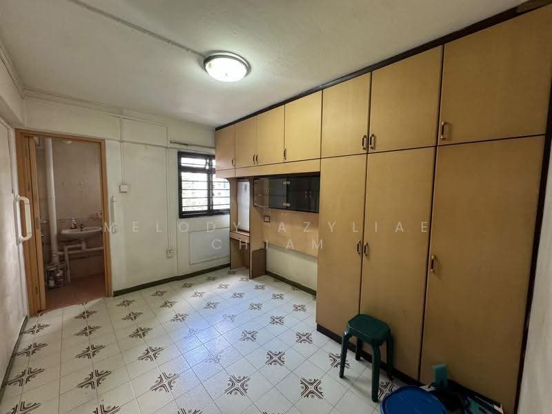 305 Clementi Avenue 4, 305 Clementi Avenue 4, Buona Vista / West Coast / Clementi New Town, 2 Bedrooms, 882 sqft, HDB Flat For Sale, by Melody Azyliae Chiam, 500269686 - PropertyGuru.com.sg