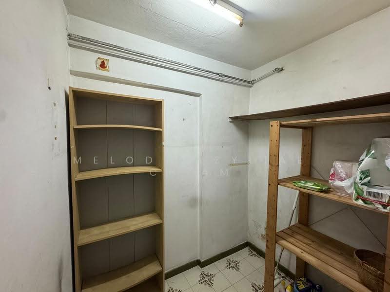 305 Clementi Avenue 4, 305 Clementi Avenue 4, Buona Vista / West Coast / Clementi New Town, 2 Bedrooms, 882 sqft, HDB Flat For Sale, by Melody Azyliae Chiam, 500269686 - PropertyGuru.com.sg