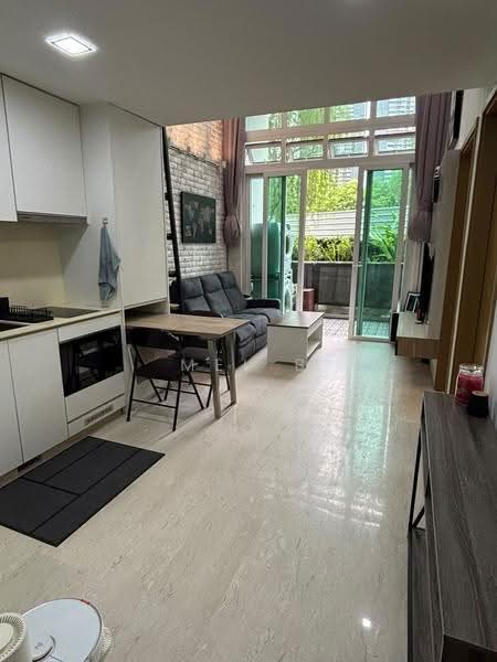 Waterfront @ Faber, 20 Faber Walk, Buona Vista / West Coast / Clementi New Town, 1 Bedroom, 530 sqft, Condominium For Rent, by Mel B, 500269688 - Living Room - PropertyGuru.com.sg
