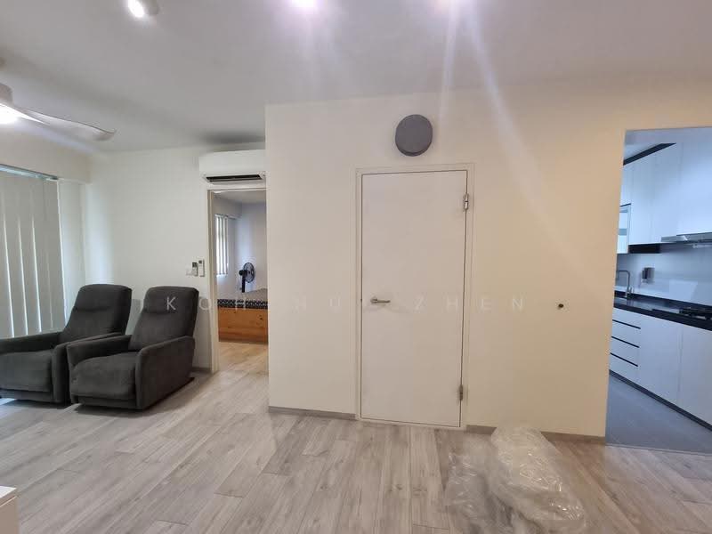 675A Fern Grove @ Yishun, 675A Yishun Avenue 4, Sembawang / Yishun, 1 Bedroom, 506 sqft, HDB Flat For Rent, by Koh Hui Zhen, 500269706 - Living Room - PropertyGuru.com.sg