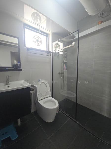 635A Senja Road, 635A Senja Road, Dairy Farm / Bukit Panjang / Choa Chu Kang, 3 Bedrooms, 1,205 sqft, HDB Flat For Sale, by Joseph Heng, 500269714 - Bathroom - PropertyGuru.com.sg