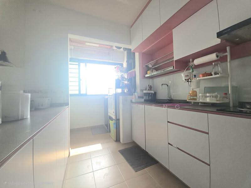 635A Senja Road, 635A Senja Road, Dairy Farm / Bukit Panjang / Choa Chu Kang, 3 Bedrooms, 1,205 sqft, HDB Flat For Sale, by Joseph Heng, 500269714 - Kitchen - PropertyGuru.com.sg