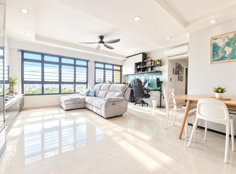 635A Senja Road, 635A Senja Road, Dairy Farm / Bukit Panjang / Choa Chu Kang, 3 Bedrooms, 1,205 sqft, HDB Flat For Sale, by Joseph Heng, 500269714 - Living Room - PropertyGuru.com.sg