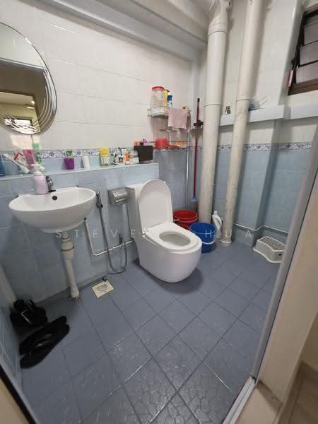 658C Jurong West Street 65, 658C Jurong West Street 65, Boon Lay / Jurong / Tuas, 3 Bedrooms, 1,195 sqft, HDB Flat For Sale, by Steven Chua, 500269728 - Bathroom - PropertyGuru.com.sg