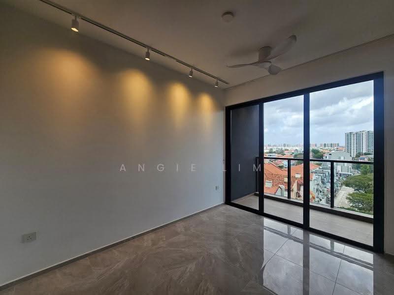 Tembusu Grand, 94 Jalan Tembusu, East Coast / Marine Parade, 1 Bedroom, 527 sqft, Condominium For Rent, by Angie Lim, 500269743 - Balcony - PropertyGuru.com.sg