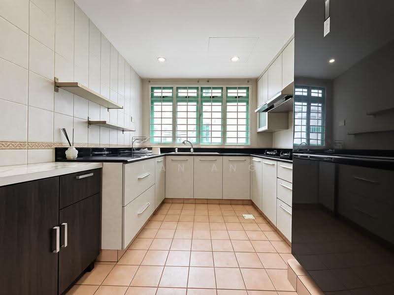 Ballota Park Condo, 152 Mariam Way, Changi Airport / Changi Village, 3 Bedrooms, 1,475 sqft, Condominium For Rent, by Sean Ang, 500269746 - Kitchen - PropertyGuru.com.sg