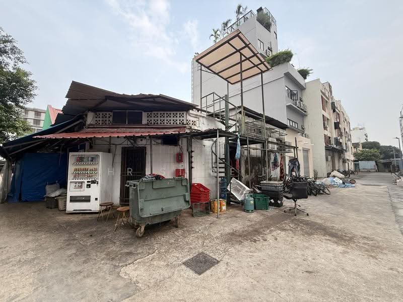 4 Lorong 22 Geylang, Eunos / Geylang / Paya Lebar, 2 Bedrooms, 1,577 sqft, Terraced House For Sale, by Christine Lim, 500269753 - Exterior - PropertyGuru.com.sg