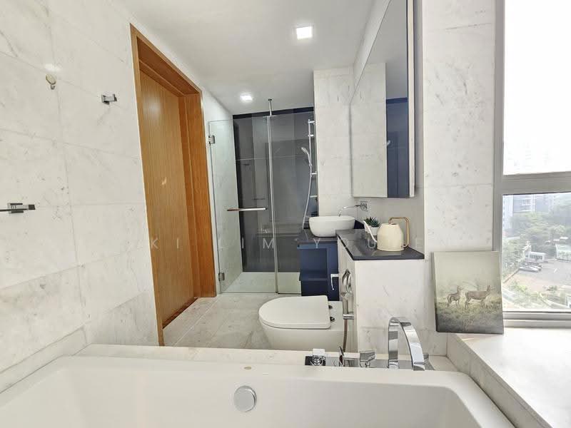 AALTO, 191 Meyer Road, East Coast / Marine Parade, 3 Bedrooms, 1,442 sqft, Condominium For Rent, by Niki Lim You En, 500269761 - Master Bathroom - PropertyGuru.com.sg