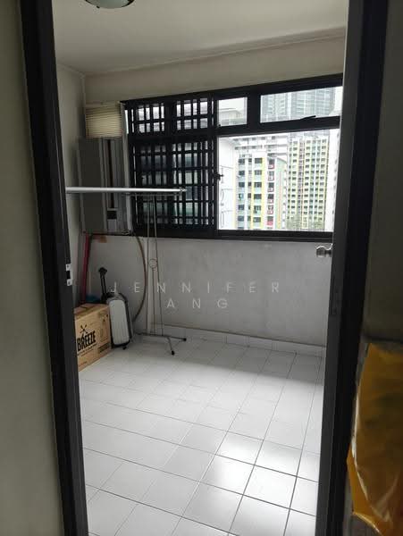 118 Lorong 1 Toa Payoh, 118 Lorong 1 Toa Payoh, Balestier / Toa Payoh, 2 Bedrooms, 700 sqft, HDB Flat For Sale, by Jennifer Ang, 500269762 - Balcony - PropertyGuru.com.sg