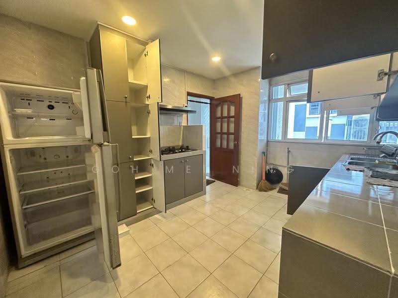 Katong Apartments, 28 Mangis Road, East Coast / Marine Parade, 3 Bedrooms, 1,378 sqft, Apartment For Sale, by Goh Mei Ning, 500269769 - Kitchen - PropertyGuru.com.sg