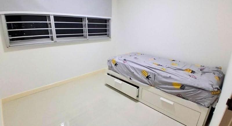 890B Tampines Avenue 1, 890B Tampines Avenue 1, Pasir Ris / Tampines, Room Rental, 110 sqft, HDB Flat For Rent, by Felicia Ang, 500269779 - Bedroom - PropertyGuru.com.sg