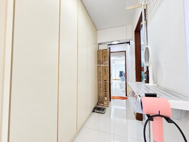29 Ghim Moh Link, 29 Ghim Moh Link, Tanglin / Holland / Bukit Timah, 3 Bedrooms, 1,001 sqft, HDB Flat For Sale, by Jeffrey Zeus, 500269788 - Corridor - PropertyGuru.com.sg