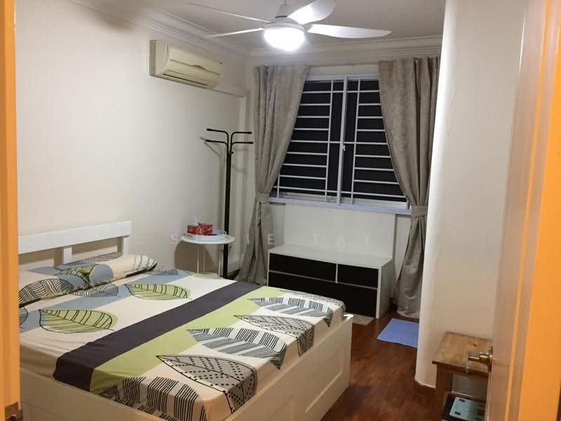 160 Simei Road, 160 Simei Road, Pasir Ris / Tampines, 3 Bedrooms, 1,119 sqft, HDB Flat For Rent, by Susie Tay, 500269799 - Master Bedroom with attached bathroom - PropertyGuru.com.sg