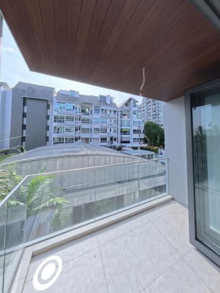The Shorefront, 165A Jln. Loyang Besar, Changi Airport / Changi Village, 2 Bedrooms, 786 sqft, Apartment For Sale, by Tony Teo, 500269800 - Balcony - PropertyGuru.com.sg