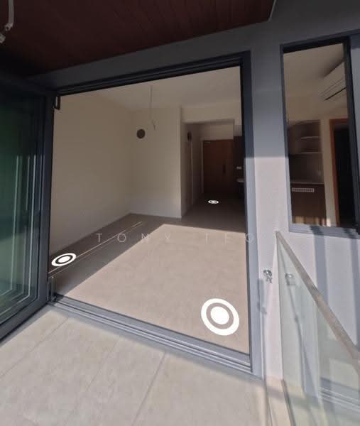 The Shorefront, 165A Jln. Loyang Besar, Changi Airport / Changi Village, 2 Bedrooms, 786 sqft, Apartment For Sale, by Tony Teo, 500269800 - Interior - PropertyGuru.com.sg