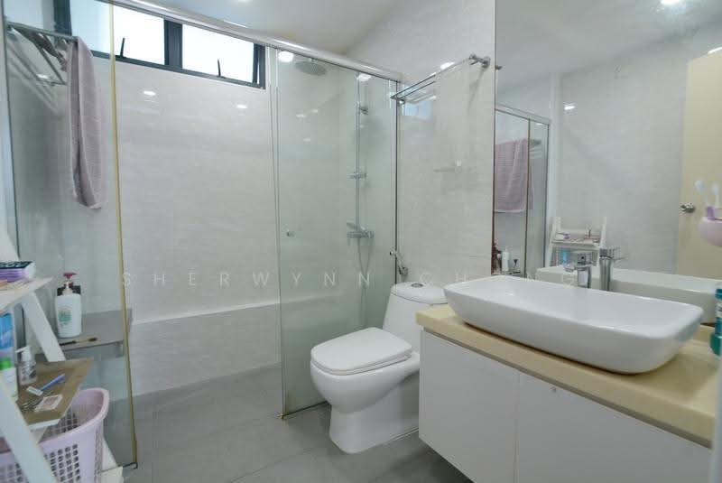 Regent Grove, 50 Choa Chu Kang North 7, Dairy Farm / Bukit Panjang / Choa Chu Kang, 3 Bedrooms, 1,163 sqft, Condominium For Sale, by Sherwynn Chong, 500269805 - Bathroom - PropertyGuru.com.sg
