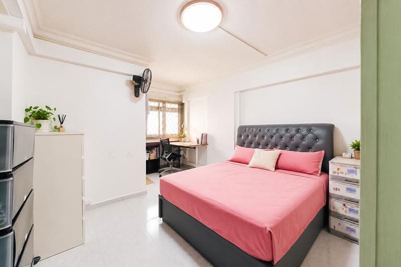 839 Jurong West Street 81, 839 Jurong West Street 81, Boon Lay / Jurong / Tuas, 4 Bedrooms, 1,173 sqft, HDB Flat For Sale, by Karen Chua, 500269810 - Bedroom - PropertyGuru.com.sg