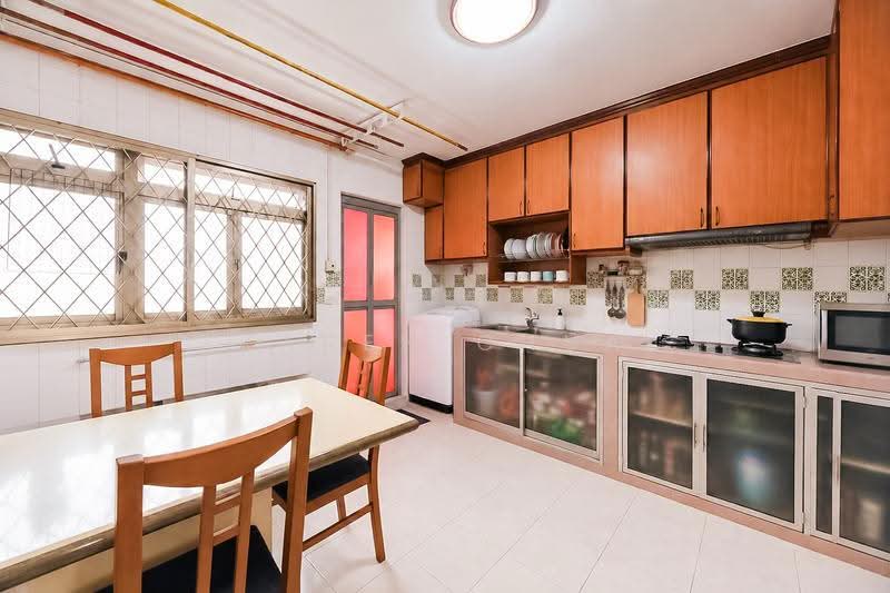 839 Jurong West Street 81, 839 Jurong West Street 81, Boon Lay / Jurong / Tuas, 4 Bedrooms, 1,173 sqft, HDB Flat For Sale, by Karen Chua, 500269810 - Kitchen - PropertyGuru.com.sg