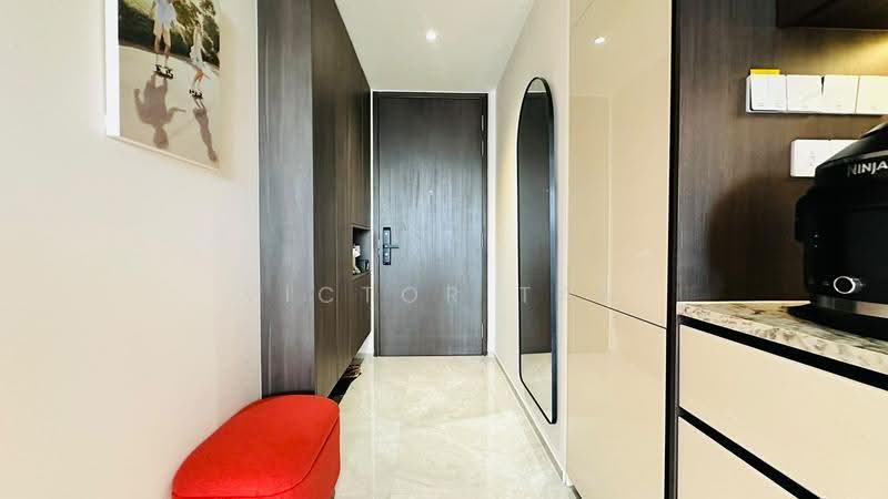 Tembusu Grand, 94 Jalan Tembusu, East Coast / Marine Parade, 1 Bedroom, 527 sqft, Condominium For Sale, by Victor Tan, 500269814 - Entrance - PropertyGuru.com.sg