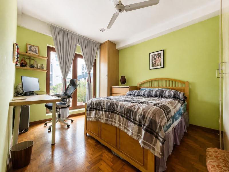 C.H.E.A.P 2.5 Storey FH Inter-terrace. Large Land Size. Near MRT and Good Schools, Jalan Tanjong, Simpang, Bedok, Tanah Merah, Changi, Bedok / Upper East Coast, 5 Bedrooms, 4,500 sqft, Terraced House For Sale, by Shannon Wong, 500269815 - Bedroom - PropertyGuru.com.sg