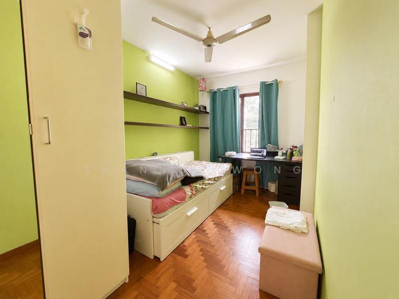 C.H.E.A.P 2.5 Storey FH Inter-terrace. Large Land Size. Near MRT and Good Schools, Jalan Tanjong, Simpang, Bedok, Tanah Merah, Changi, Bedok / Upper East Coast, 5 Bedrooms, 4,500 sqft, Terraced House For Sale, by Shannon Wong, 500269815 - Bedroom - PropertyGuru.com.sg