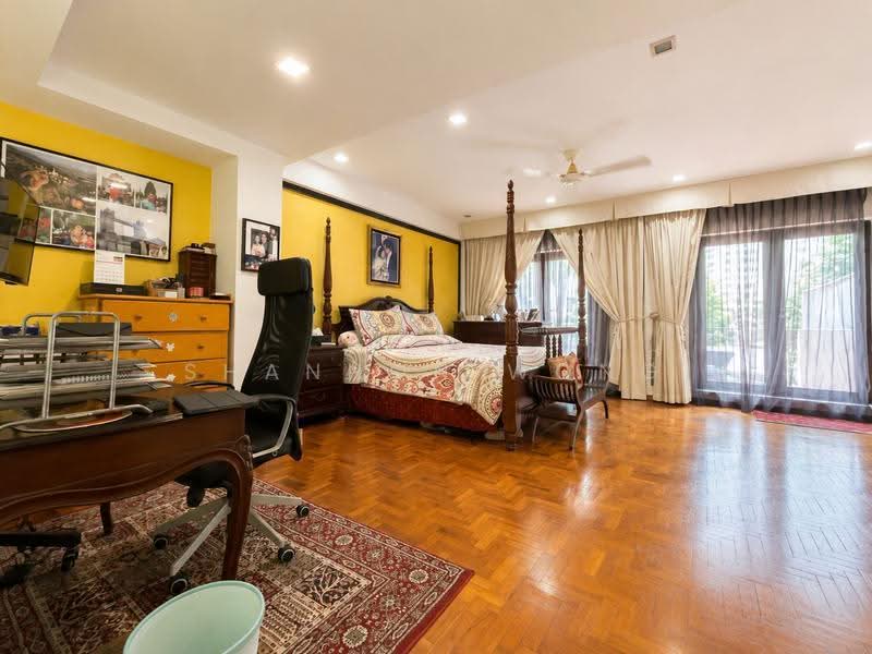 C.H.E.A.P 2.5 Storey FH Inter-terrace. Large Land Size. Near MRT and Good Schools, Jalan Tanjong, Simpang, Bedok, Tanah Merah, Changi, Bedok / Upper East Coast, 5 Bedrooms, 4,500 sqft, Terraced House For Sale, by Shannon Wong, 500269815 - Master - PropertyGuru.com.sg