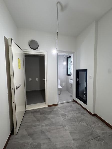 Belgravia Ace, Belgravia Drive, Seletar / Yio Chu Kang, 5 Bedrooms, 3,929 sqft, Semi-Detached House For Sale, by Brad Poh 傅杨评, 500269819 - Bathroom - PropertyGuru.com.sg