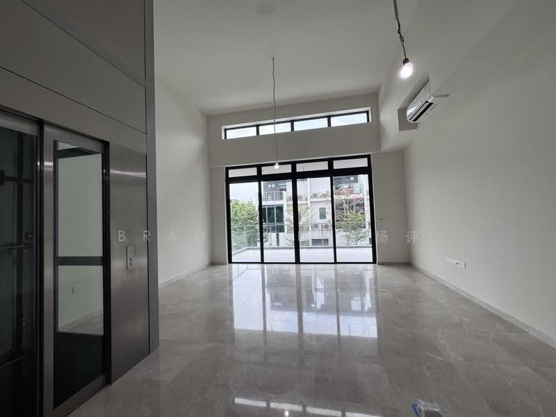 Belgravia Ace, Belgravia Drive, Seletar / Yio Chu Kang, 5 Bedrooms, 3,929 sqft, Semi-Detached House For Sale, by Brad Poh 傅杨评, 500269819 - Living Room - PropertyGuru.com.sg