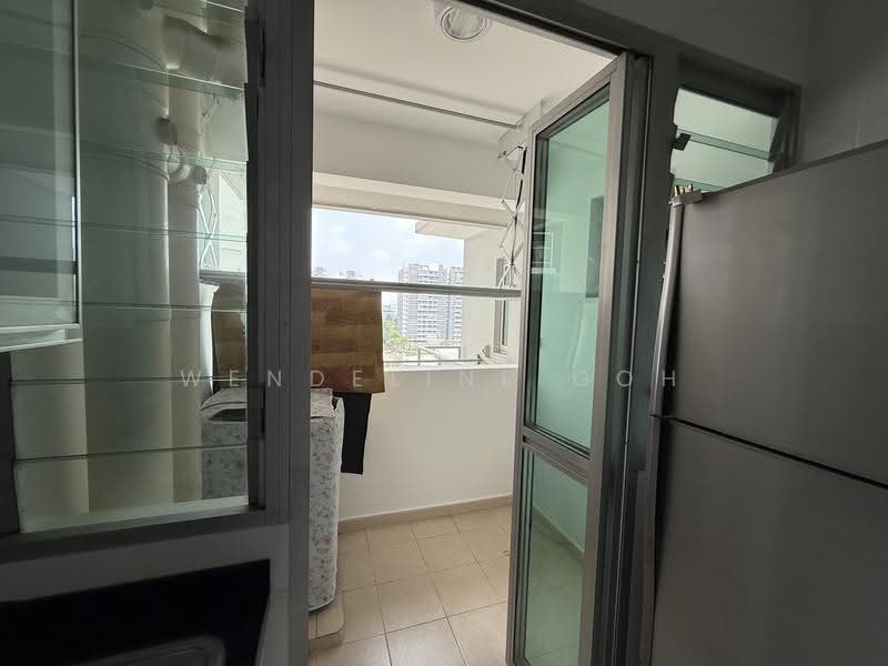 471A Upper Serangoon Crescent, 471A Upper Serangoon Crescent, Hougang / Punggol / Sengkang, 2 Bedrooms, 721 sqft, HDB Flat For Sale, by Wendeline Goh, 500269826 - Balcony - PropertyGuru.com.sg