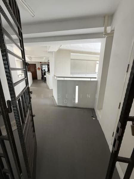 471A Upper Serangoon Crescent, 471A Upper Serangoon Crescent, Hougang / Punggol / Sengkang, 2 Bedrooms, 721 sqft, HDB Flat For Sale, by Wendeline Goh, 500269826 - Corridor - PropertyGuru.com.sg