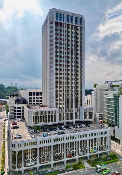 Peninsula Plaza, 111 North Bridge Road, City Hall / Clarke Quay, 2,454 sqft, Other Retail For Sale, by Cavin Wong, 500269837 - Exterior - CommercialGuru.com.sg