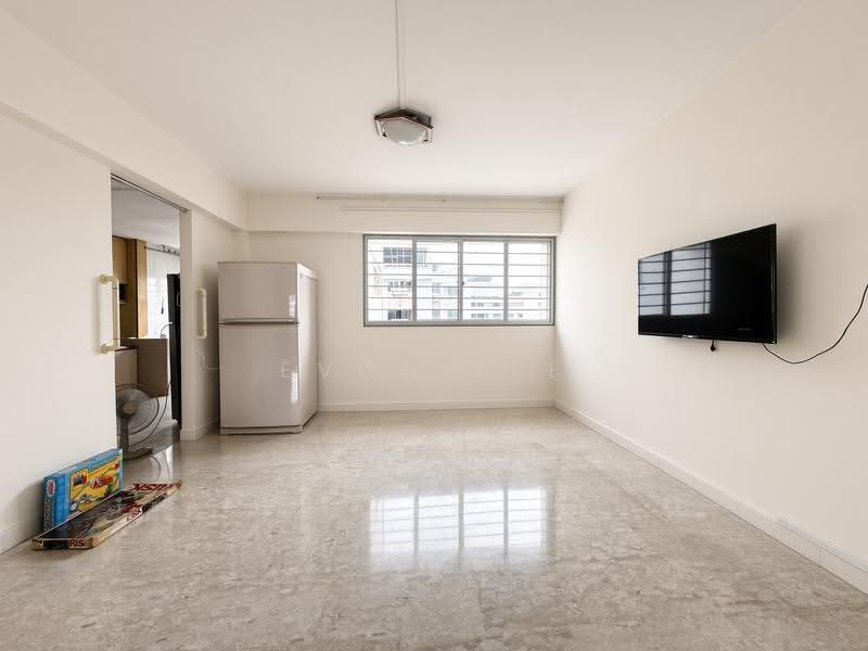467 Jurong West Street 41, 467 Jurong West Street 41, Boon Lay / Jurong / Tuas, 3 Bedrooms, 1,302 sqft, HDB Flat For Sale, by Evon Lee, 500269838 - Living Room - PropertyGuru.com.sg
