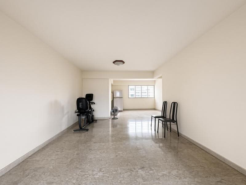 467 Jurong West Street 41, 467 Jurong West Street 41, Boon Lay / Jurong / Tuas, 3 Bedrooms, 1,302 sqft, HDB Flat For Sale, by Evon Lee, 500269838 - Living Room - PropertyGuru.com.sg